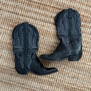 Black Western Cowboy Boots with Embroidered Design